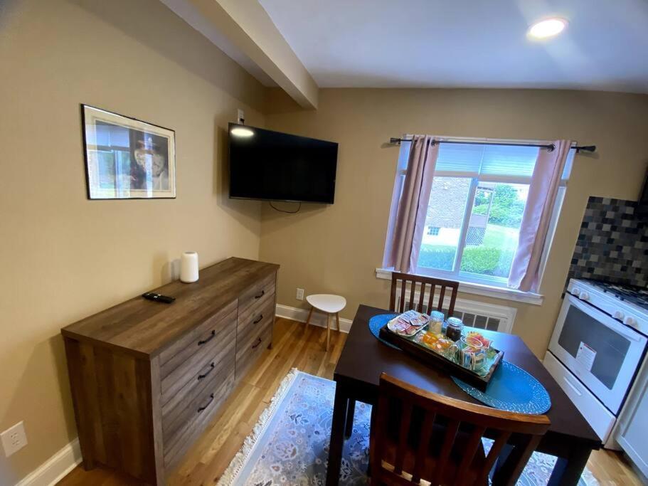 Cozy Boston Getaway Apartment! Free Parking 外观 照片