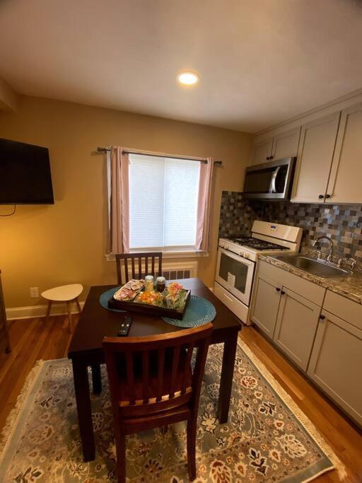 Cozy Boston Getaway Apartment! Free Parking 外观 照片